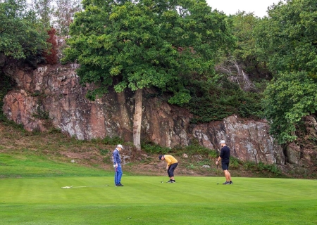 Greenfee for Old Course - Rø Golfbaner, Gudhjem Golfklub