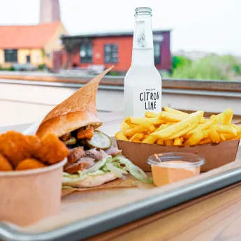 Her får du en lækker frokost på Bornholm