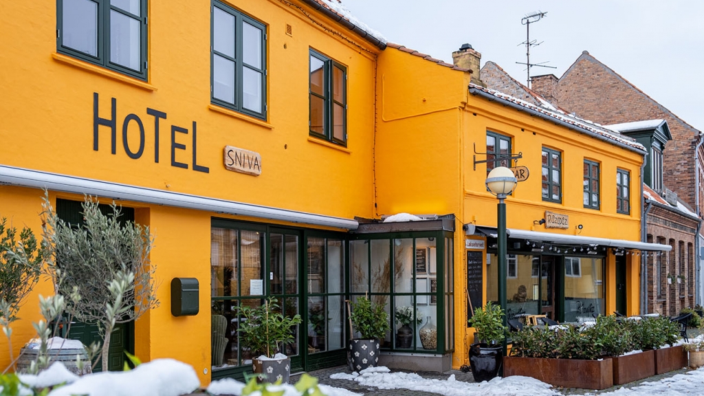Hotel Sniva og restaurant Râzapâz i sne